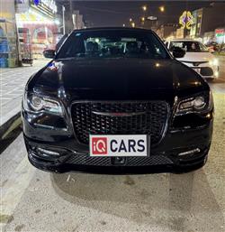 کرایسلەر 300